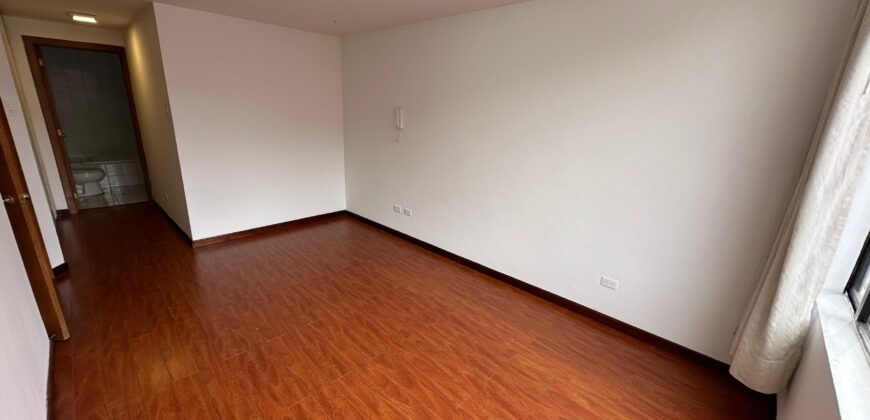 Rento Suite, Sin Amoblar, Parqueadero, Sector La Carolina