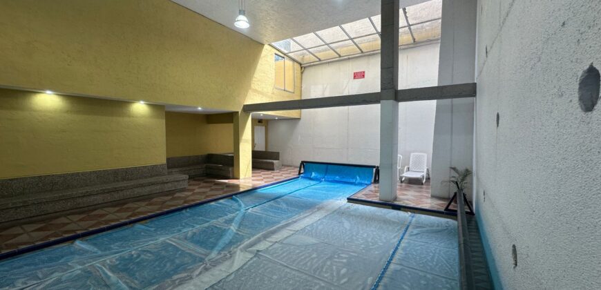 Vendo Departamento Duplex, Tres Dormitorios. Sector Embajada Americana