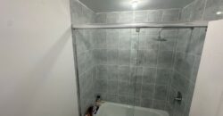Vendo Departamento Duplex, Tres Dormitorios. Sector Embajada Americana
