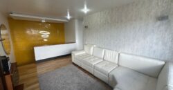 Vendo Departamento Duplex, Tres Dormitorios. Sector Embajada Americana