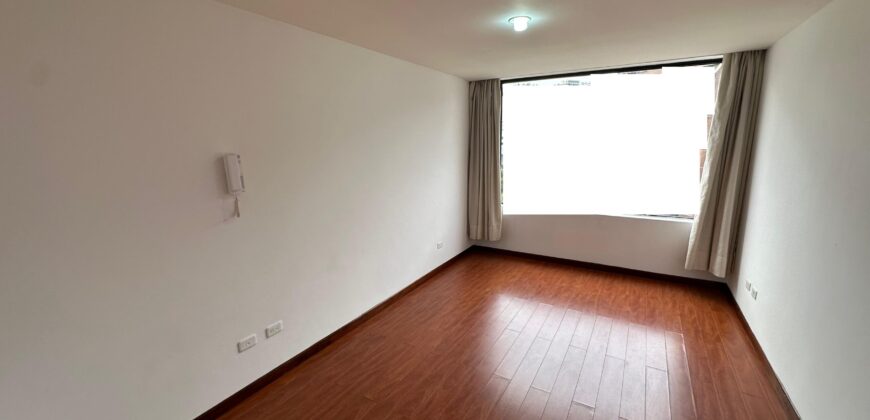 Rento Suite, Sin Amoblar, Parqueadero, Sector La Carolina