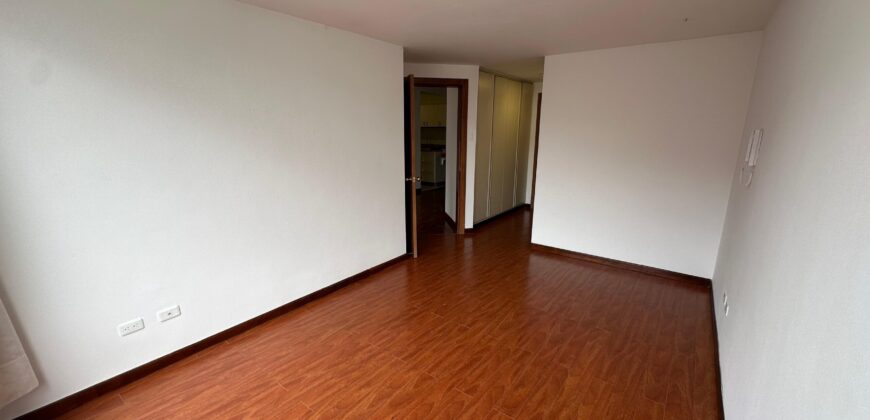 Rento Suite, Sin Amoblar, Parqueadero, Sector La Carolina
