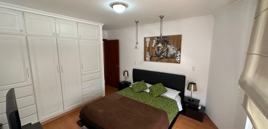 Vendo Departamento, Dos Dormitorios, Sin Amoblar. Sector El Batán