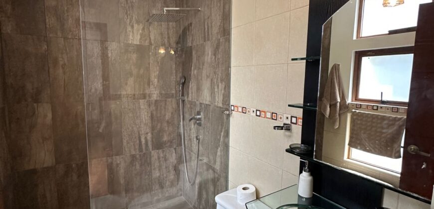 Vendo Departamento, Dos Dormitorios, Sin Amoblar. Sector El Batán