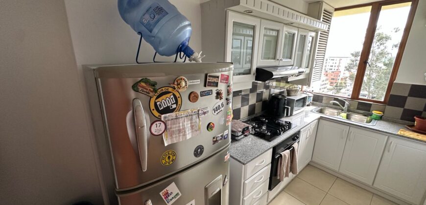 Vendo Departamento, Dos Dormitorios, Sin Amoblar. Sector El Batán