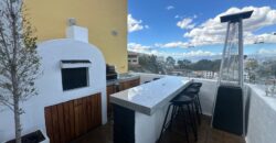 Vendo Departamento Duplex, Tres Dormitorios. Sector Embajada Americana