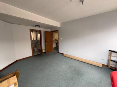 Vendo Suite, Sin Amoblar, un Dormitorio. Sector La Carolina