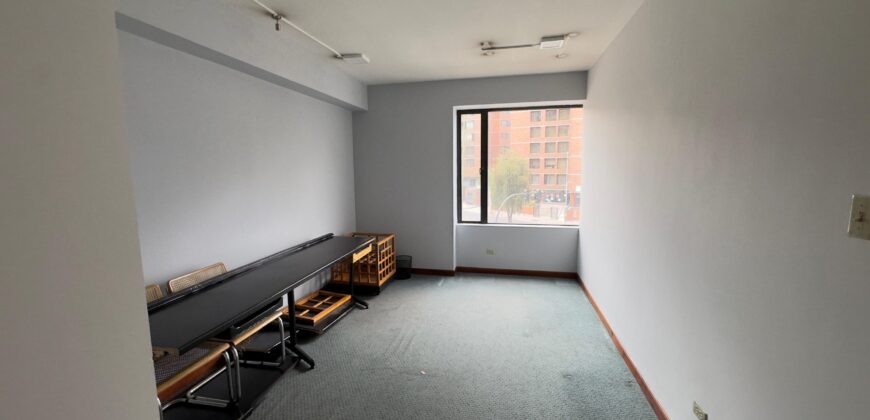 Vendo Suite, Sin Amoblar, un Dormitorio. Sector La Carolina