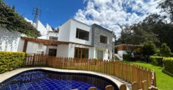 Rento Casa con Piscina, Cuatro Dormitorios, Urb. Privada. Sector Rancho San Francisco