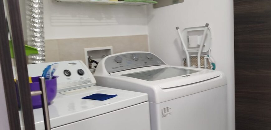 Vendo Departamento, Tres Dormitorios, Balcón. Sector 12 de Octubre