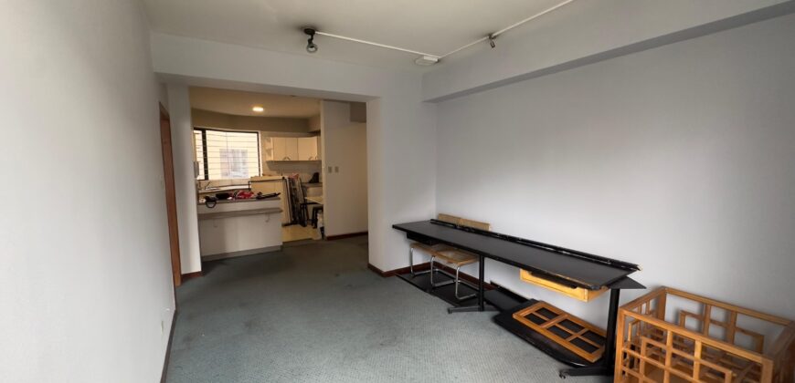 Vendo Suite, Sin Amoblar, un Dormitorio. Sector La Carolina