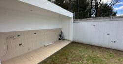 Vendo Casa, A Estrenar, Cuatro Dormitorios, Conjunto Privado. Sector Valle de Los Chillos