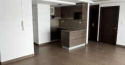 Vendo Suite, un Dormitorio, Parqueadero, Terraza. Sector El Batan