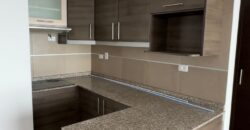 Vendo Suite, un Dormitorio, Parqueadero, Terraza. Sector El Batan