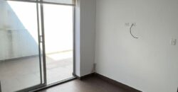 Vendo Suite, un Dormitorio, Parqueadero, Terraza. Sector El Batan