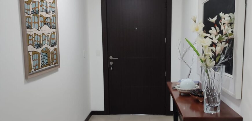 Vendo Departamento, Tres Dormitorios, Balcón. Sector 12 de Octubre