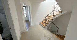 Vendo Casa, A Estrenar, Cuatro Dormitorios, Conjunto Privado. Sector Valle de Los Chillos