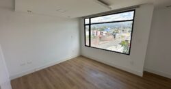 Vendo Casa, A Estrenar, Cuatro Dormitorios, Conjunto Privado. Sector Valle de Los Chillos