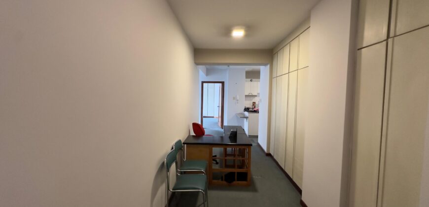 Vendo Suite, Sin Amoblar, un Dormitorio. Sector La Carolina