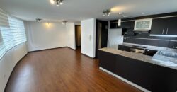 Vendo Departamento, Dos Dormitorios, Tres Baños, Parqueadero. Sector El Batan