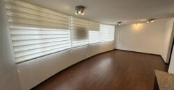 Vendo Departamento, Dos Dormitorios, Tres Baños, Parqueadero. Sector El Batan