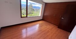 Rento Casa con Piscina, Cuatro Dormitorios, Urb. Privada. Sector Rancho San Francisco