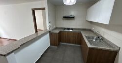 Vendo Suite, un Dormitorio, Terraza, Parqueadero. Sector El Batan