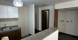 Vendo Suite, un Dormitorio, Terraza, Parqueadero. Sector El Batan