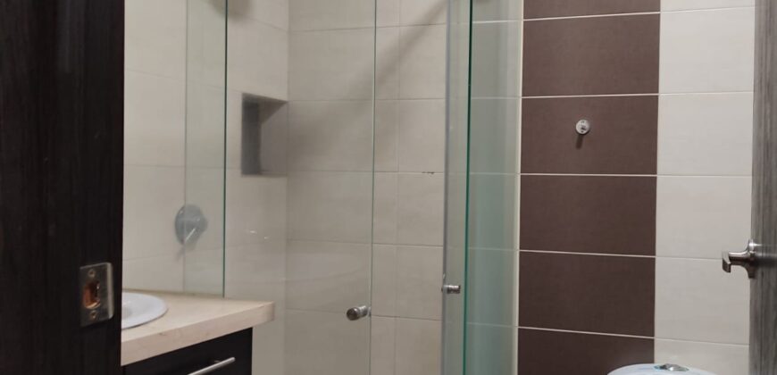 Rento Suite, Sin Amoblar, un Dormitorio, Balcón. Sector 12 de Octubre