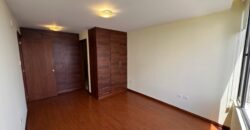 Rento Suite, Sin Amoblar, un Dormitorio, Parqueadero. Sector 12 de Octubre