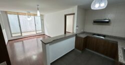 Vendo Suite, un Dormitorio, Terraza, Parqueadero. Sector El Batan