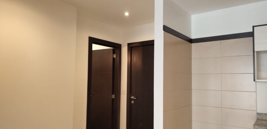 Rento Suite, Sin Amoblar, un Dormitorio, Balcón. Sector 12 de Octubre