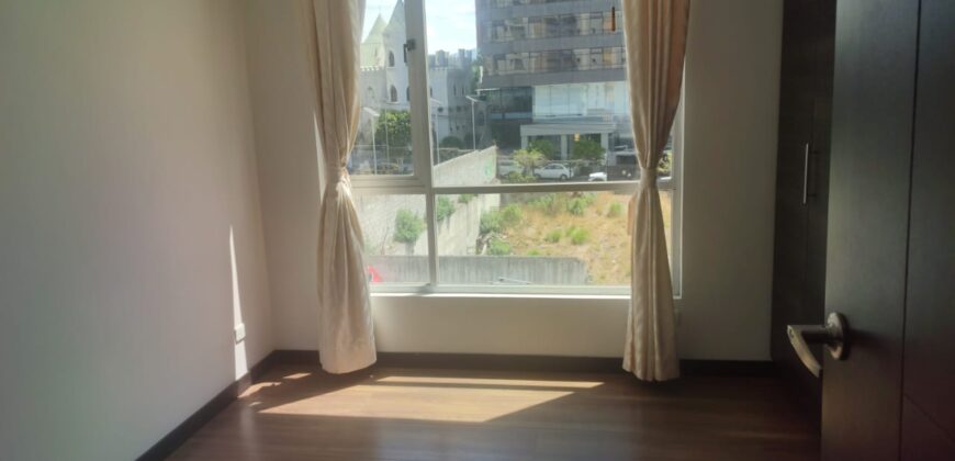 Rento Departamento, Dos Dormitorios, Sin Amoblar, Balcón. Sector 12 de Octubre