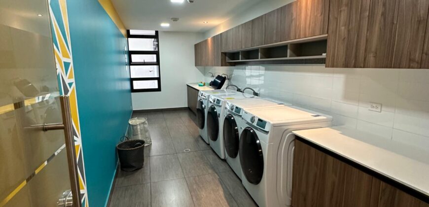 Vendo Departamento, Dos Dormitorios, Terraza. Sector La Pradera