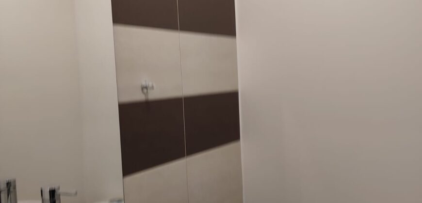 Rento Suite, Sin Amoblar, un Dormitorio, Balcón. Sector 12 de Octubre