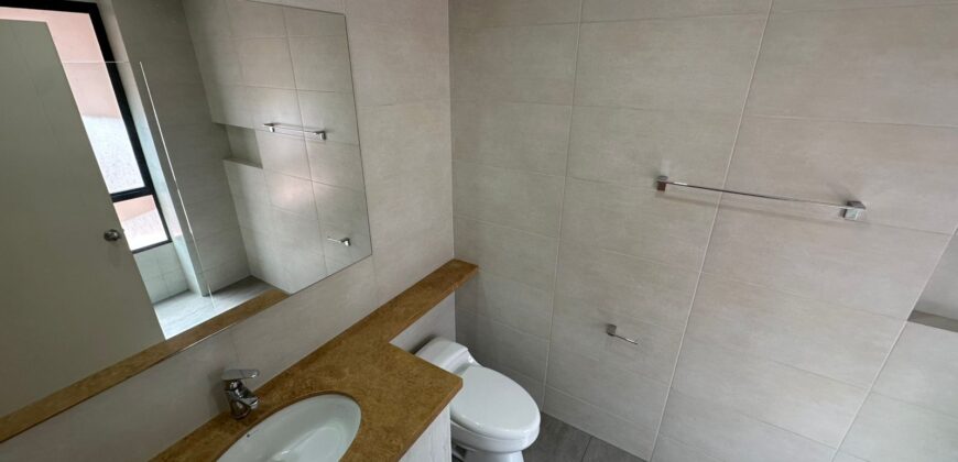Vendo Departamento, Dos Dormitorios, Balcón. Sector Bosmediano