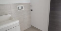 Rento Departamento, Dos Dormitorios, Sin Amoblar, Balcón. Sector 12 de Octubre