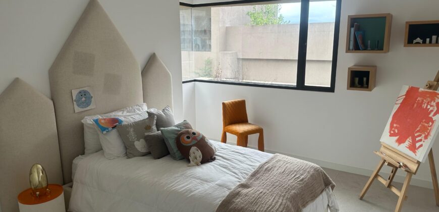 Vendo Departamento, a Estrenar Dos Dormitorios, Parqueadero. Sector Cumbaya