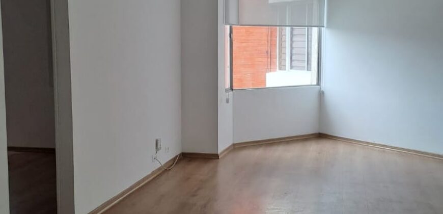 Vendo Departamento, Dos Dormitorios, Sin Amoblar. Sector Iñaquito