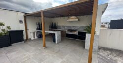 Vendo Suite, Amoblada, un Dormitorio, Parqueadero. Sector Gaspar de Villarroel