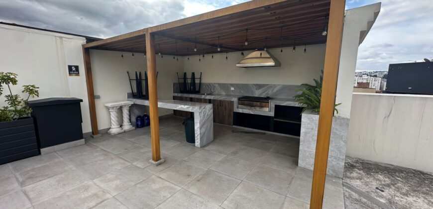 Vendo Suite, Amoblada, un Dormitorio, Parqueadero. Sector Gaspar de Villarroel
