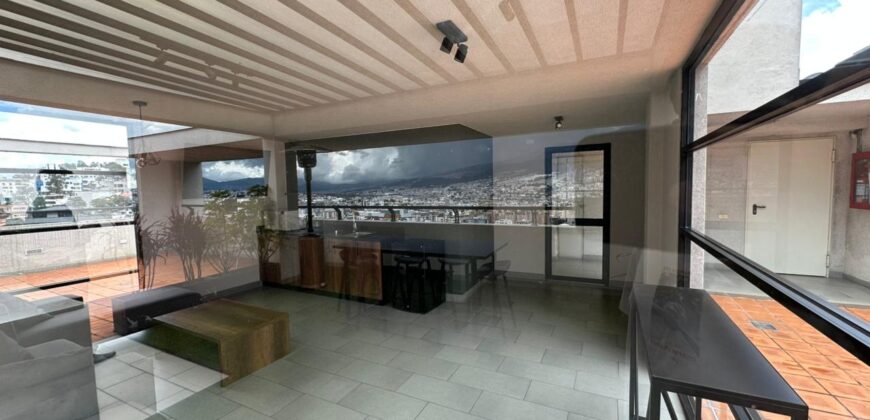 Vendo Suite, un Dormitorio, Parqueadero. Sector El Batan