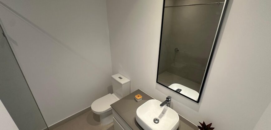Vendo Departamento, a Estrenar Dos Dormitorios, Parqueadero. Sector Cumbaya