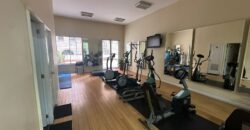 Vendo Suite, Amoblada, un Dormitorio, Parqueadero. Sector Gaspar de Villarroel