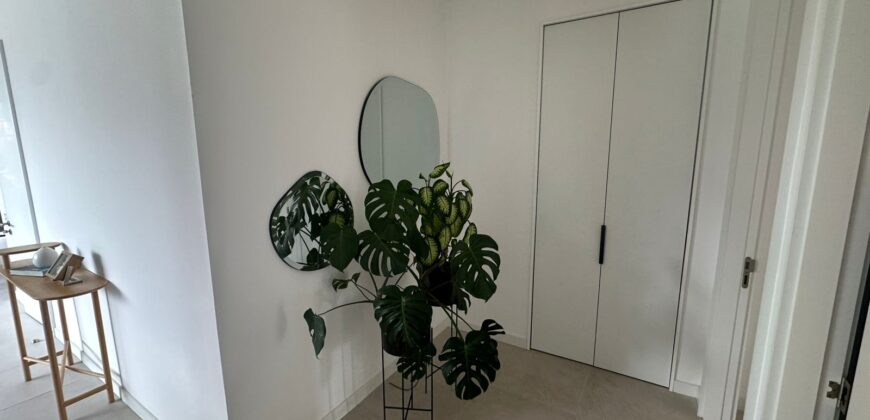 Vendo Departamento, a Estrenar Dos Dormitorios, Parqueadero. Sector Cumbaya