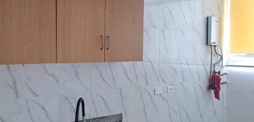 Vendo Departamento, Dos Dormitorios, Sin Amoblar. Sector Iñaquito