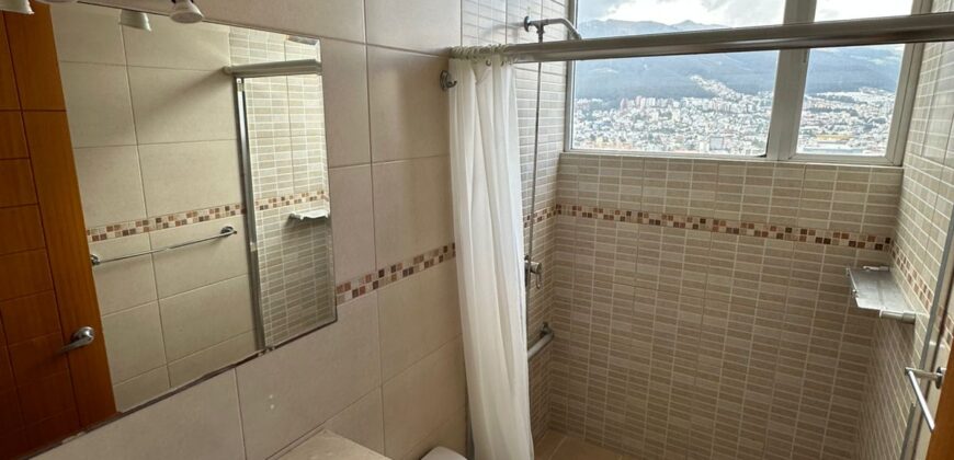 Vendo Departamento, Tres Dormitorios, Terraza. Sector El Batán