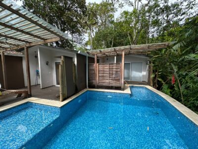 Vendo Hosteria, Suites Premium y Casa, Amobladas. Sector Mindo