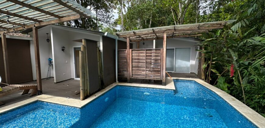 Vendo Hosteria, Suites Premium y Casa, Amobladas. Sector Mindo
