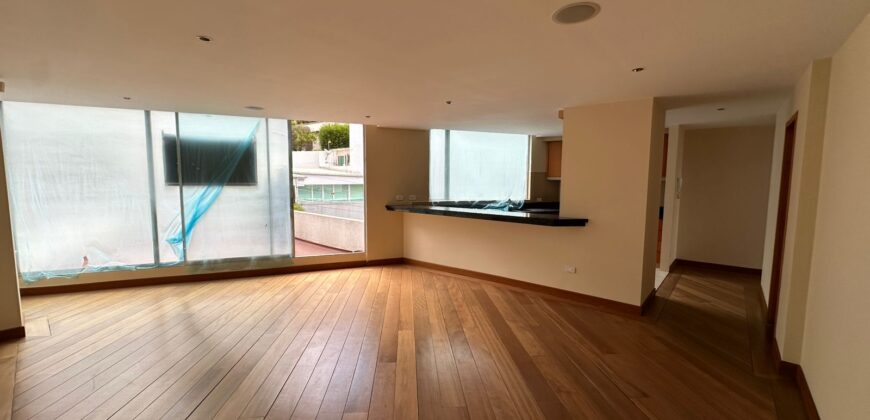 Vendo Departamento, Tres Dormitorios, Terraza. Sector El Batán